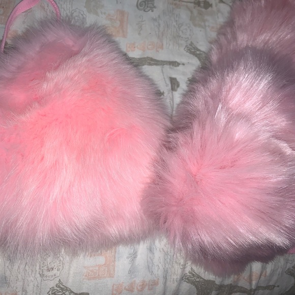 Pink furry Bra Top - Picture 6 of 7